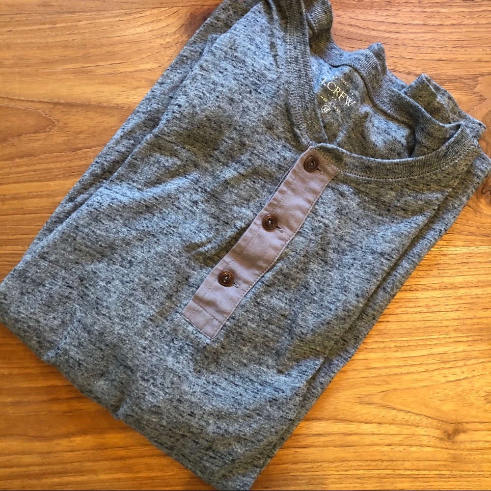 JCrew 3 button Henly